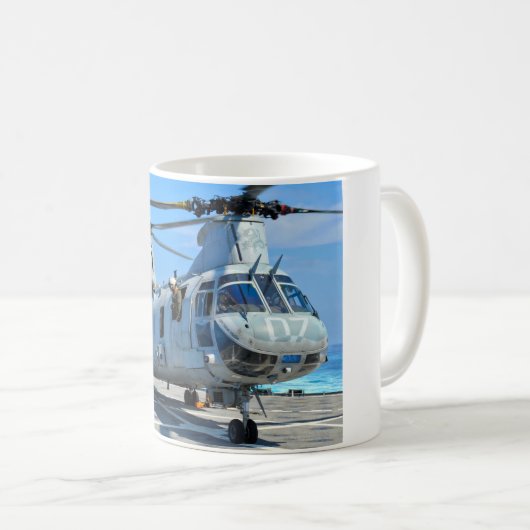 MUG CHEVALIER DE MER CH-46E (Devant droit)