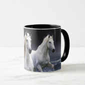 Mug Chevaux à lancer l'oreiller (Devant droit)