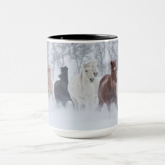 Mug Chevaux à travers la neige (Centre)