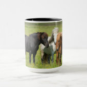 Mug Chevaux dans le ranch, sud de l'Islande (Centre)