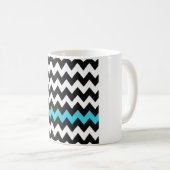 Mug Chevron Noir, Blanc & Aqua – Accent Zigzag Éclair (Devant droit)