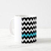 Mug Chevron Noir, Blanc & Aqua – Accent Zigzag Éclair (Devant gauche)