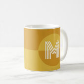 Mug Chic moutarde jaune géométrique Monogramme moderne (Devant droit)