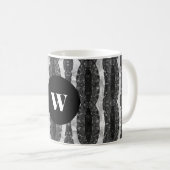 Mug Chic noir et blanc ornemental Monogramme (Devant droit)
