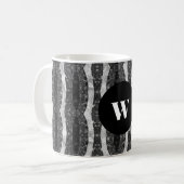 Mug Chic noir et blanc ornemental Monogramme (Devant gauche)