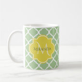 Mug Chic Pastel Green Quatrefoil Jaune Nom Monogramme (Gauche)