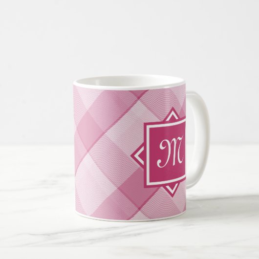 Mug Chic Pink Plaid Avec Monogramme Diagonal Moderne (Devant droit)