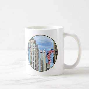 Mug Chicago - Drapeaux Le Long De Michigan Avenue