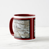 Mug Chickadee noir de Noël en neige (Devant gauche)