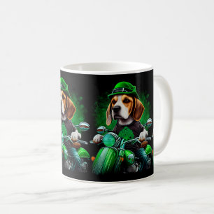 Mug Chien Beagle conduisant un vélo Saint-Patrick