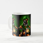 Mug Chien Boxer Conduisant un Vélo St. Patrick's Day (Devant gauche)