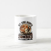 Mug Chien chasse les zombies Conception de vecteur Hal (Centre)