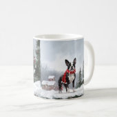 Mug Chien de Boston Terrier pendant Noël de neige (Devant droit)