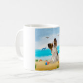 Mug Chien de Papillon sur la plage (Devant gauche)