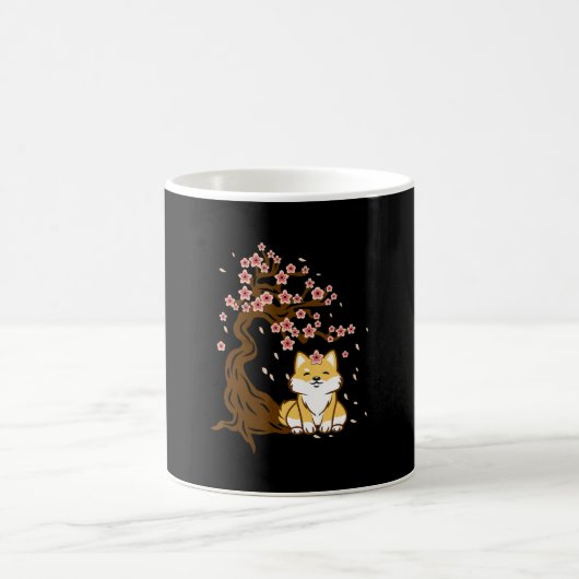 Mug Chien de Shiba inu assis sous l'arbre aux fleurs d (Centre)