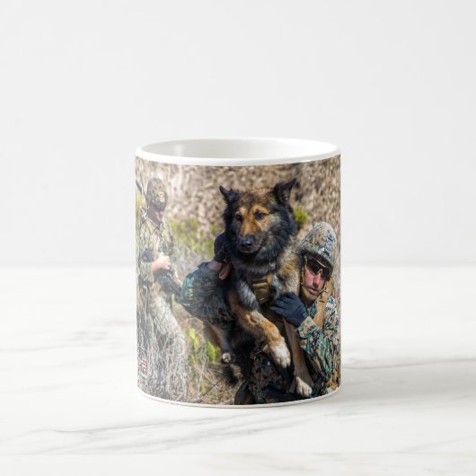MUG CHIEN DE TRAVAIL MILITAIRE AMÉRICAIN (Centre)