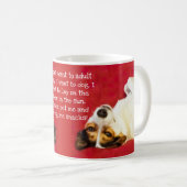 Mug Chien idiot sur l'arrière - plan rouge (Devant droit)