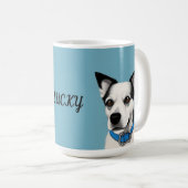 Mug Chien noir et blanc avec collier bleu (Devant droit)