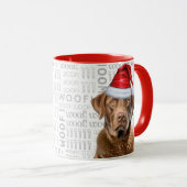 Mug Chien Père Noël Woof Arrière - plan de Chesapeake  (Devant droit)
