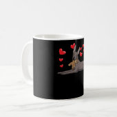 Mug Chien Xoloitzcuintle Avec Animal Farci Et Coeurs (Devant gauche)