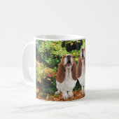 Mug Chiens de basset d'automne d'automne hurlant (Devant gauche)