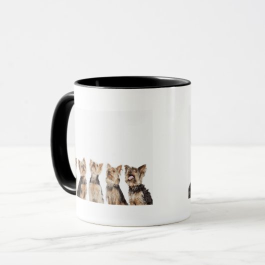 Mug Chiens identiques se reposant ensemble (Devant gauche)