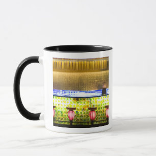 Mug Chine, Shanghai. Bar du Xin Tian Di bar 2