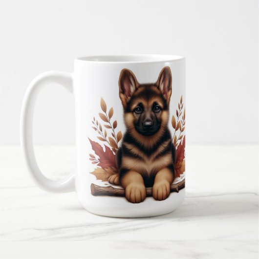 Mug chiot berger allemand posé avec des feuilles d'au (Gauche)