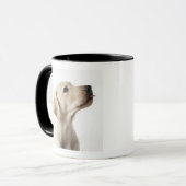Mug Chiot blond de Labrador collant la langue (Devant gauche)
