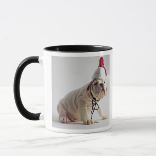 Mug Chiot de bouledogue utilisant le casquette de Pèr