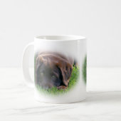 Mug Chiot de laboratoire de chocolat (Devant gauche)
