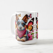Mug Chiot Heeler entouré de papillons et de fleurs (Devant gauche)