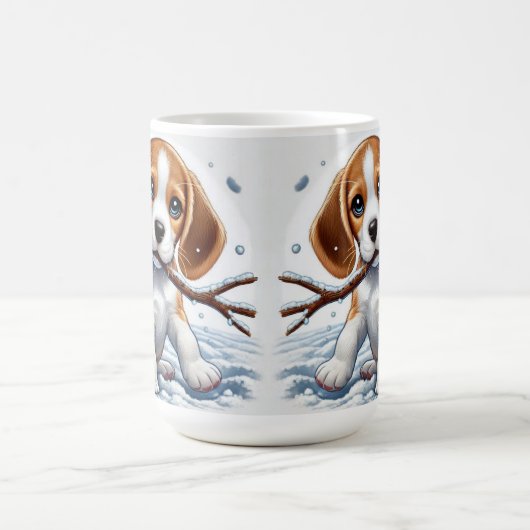 Mug Chiot jouant dans la neige avec un bâton en hiver (Centre)