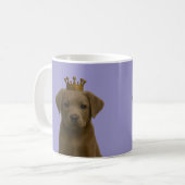 Mug Chiot Labrador en argent dans Gold Crown Cute (Devant gauche)