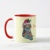 Mug chiot noir et brun mignon vêtu pour noël (Gauche)