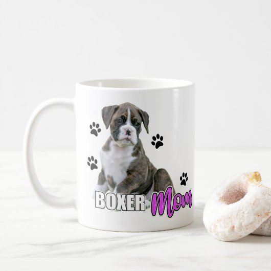 Mug Chiots Brindle de boxeur - chien blanc de boxeur (Avec donut)