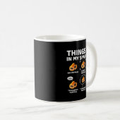 Mug Choses que je fais pendant mon temps libre Amusing (Devant droit)