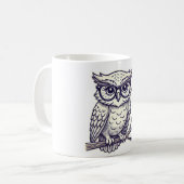 Mug Chouette avec minuscules lunettes de lecture sur u (Devant gauche)