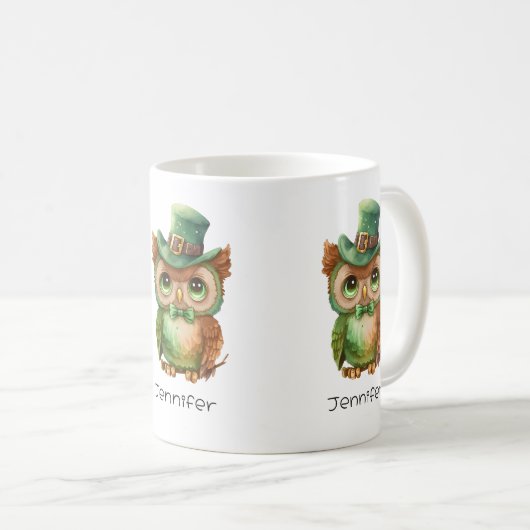 Mug Chouette mignonne dans un chapeau vert (Devant droit)