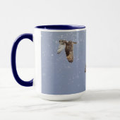 Mug Chouettes à oreilles courtes par jour de neige (Gauche)