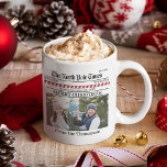 Mug Christmas mignon photo Whimsical Newspaper Imprime<br><div class="desc">Ce design comprend un joli Noël amusant et drôle, un modèle photo design tendance, un sucre de canne rouge et blanc, un pôle nord de Santa Claus, un journal amusant imprimé, une idée de cadeau cool unique créative, une photo de Noël personnalisée mug, personnalisers idée cadeau personnalisé, café thé boisson,...</div>