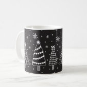 Mug Christmas Tree in Snow Chalk Board Black and White (Devant gauche)