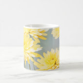 Mug Chrysanthèmes D'Aquarelle Sur Un pré Jaune Clair (Centre)
