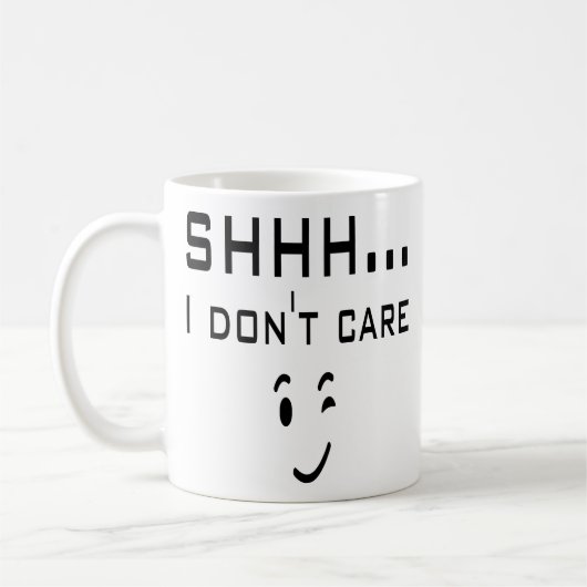 Mug Chut. Je m'en fous du sourire amusant de l'émotico (Gauche)