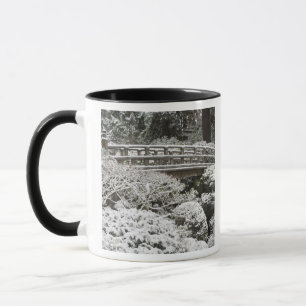 Mug Chutes de neige dans le jardin japonais de Portlan