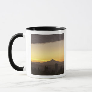 Mug Ciel à l'aube sur Portland et Mt. Hood, Oregon