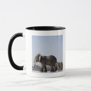 Mug Ciel bleu d'antécédents familiaux d'éléphant