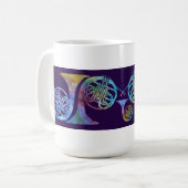 Mug Cinq cors de harmonie de Rainblow sur la prune (Devant gauche)