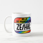 Mug Cis Trans Nom Non binaire Balise Pronouns Ze Hir (Gauche)