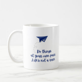 Mug Citation d'avion papier motivationnel sur le noir